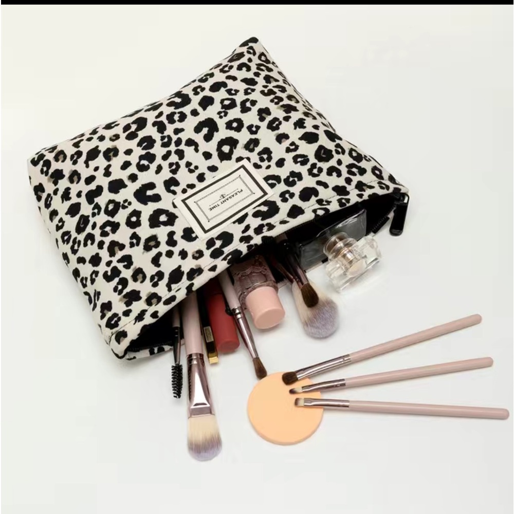 Creamy White Leopard Print Cosmetic Bag - Picture 2 of 3